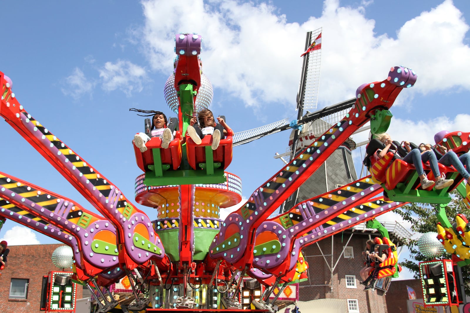 Disco Jumper Amusementhuren.nl